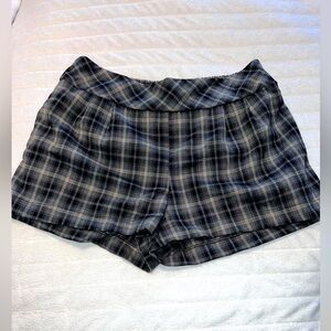 *WOMEN'S Mimi Chica Shorts size large